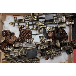 TRAY OF CANDLE HOLDERS