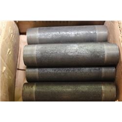 BOX OF PIPE NIPPLES