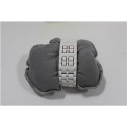 DIGITAL WHITE WATCH
