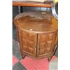 Image 1 : ***ROUND WOOD END TABLE***