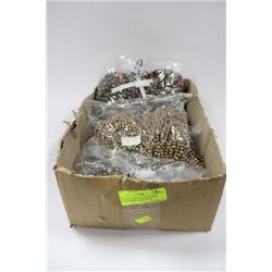 BOX OF 5 PACKETS OF BEADED NECKLACES (100 IN EACH)