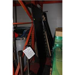 ***INCOMPLETE KING SIZE BEDFRAME***