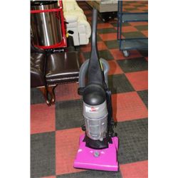 BISSEL VACUUM ON CHOICE : PINK