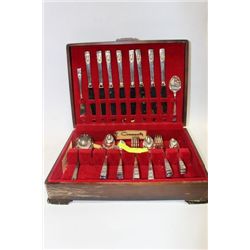 34PC. COMMUNITY SILVER WARE SET W/ BOX