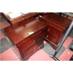 PAIR OF NIGHT STANDS