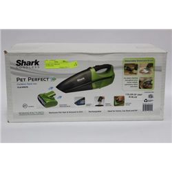 SHARK 15.6V CORDLESS DUSTBUSTER