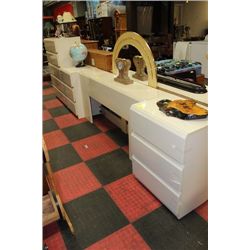 WHITE 6 PC QU SIZE BEDROOM SUITE