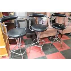 RETRO BLACK LEATHER BAR STOOLS X3
