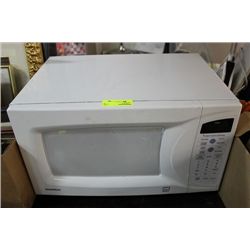 GOLD STAR WHITE MICROWAVE