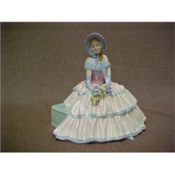 Royal Doulton lady figurine  Daydreams  HN1735 Estimate 100/150...