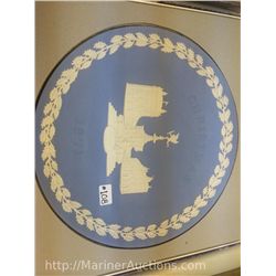 Wedgwood 1971 Christmas Plate