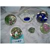 Image 2 : LOT OF (6) HAND BLOWN FINE ART GLASS PAPER WEIGHTS