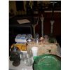 Image 1 : INCREDIBLE DEALERS WHOLESALE LOT OF INTERIOR DECOR ITEMS, AS SHOWN