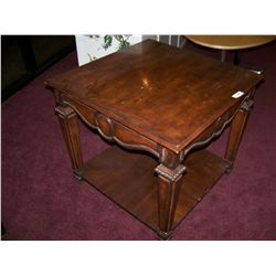 NICE WALNUT SIDE TABLE