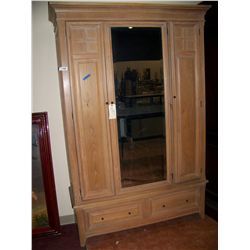 THOMASVILLE, MADE IN USA FINE OAK CABINET