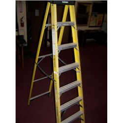 12 FT HUSKY INDUSTRIAL LADDER