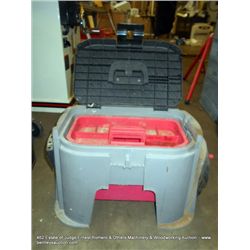 CRAFTSMAN TOOL BOX/STEP STOOL COMBO