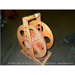 ELECTRIC COD W/ REEL