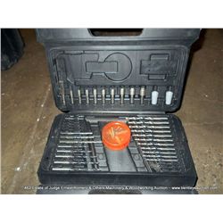 BLACK & DECKER DRILL BIT SET