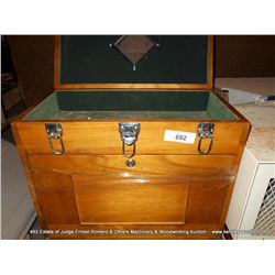 WOOD TOOL BOX
