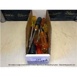 LOT: SCREWDRIVERS