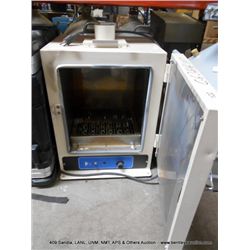 VWR 1300U OVEN (print sequence:) 36646