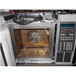 HP 5890A GAS CHROMATOGRAPH (print sequence:) 200