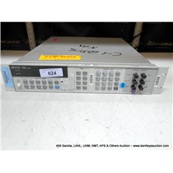HP 3245A UNIVERSAL SOURCE (print sequence:) 60815
