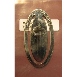 813. Silver colored bookmark from Singapore Changi Airport. Maybe you’ve been there and forgot to gr