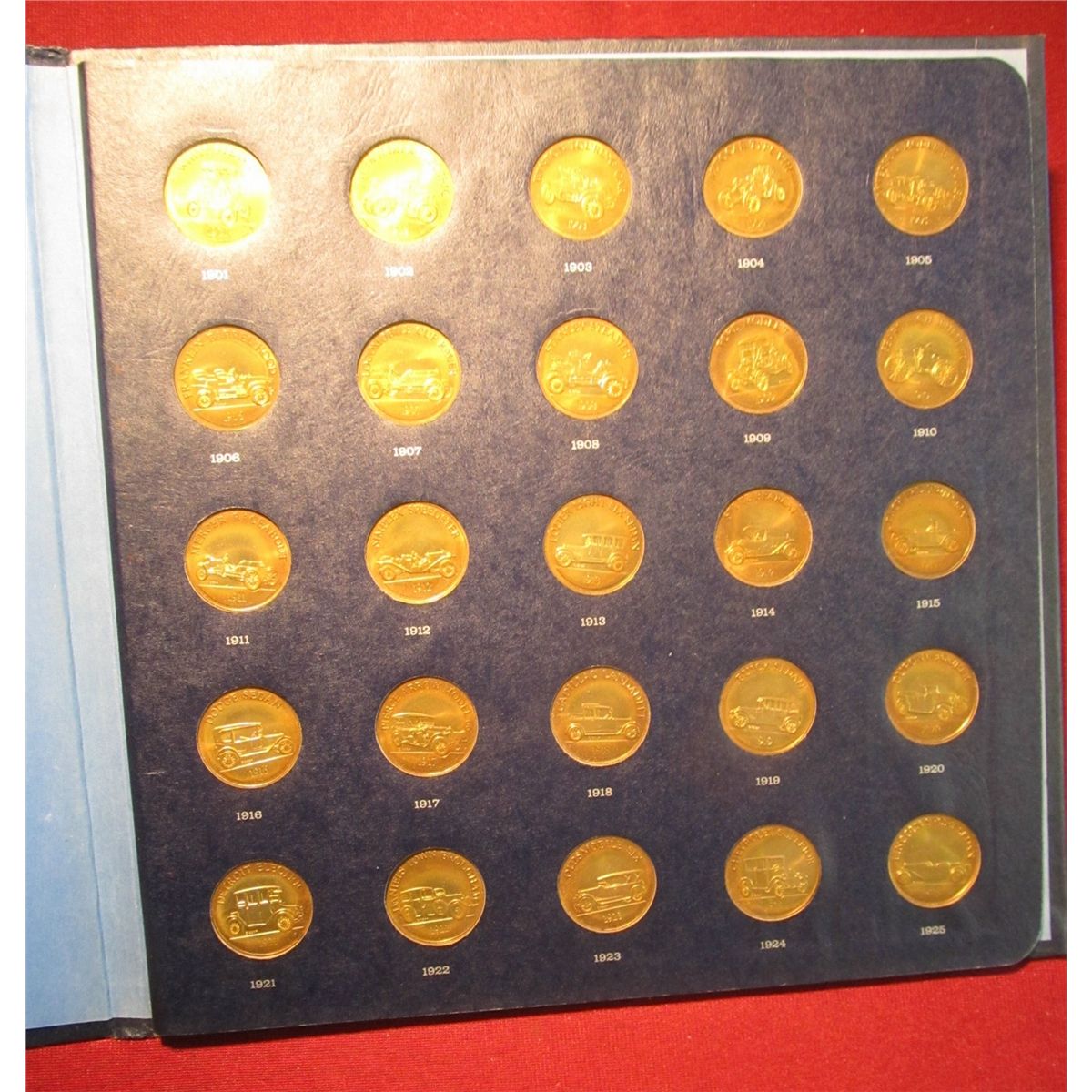 824. Complete 25 Coin Set of bronze Antique Car Coins made by the Franklin Mint, features cars made