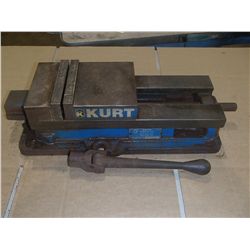 Kurt D675 Anglock Mill Vise