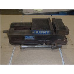 Kurt D675 Anglock Mill Vise