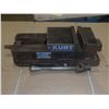 Image 1 : Kurt D675 Anglock Mill Vise