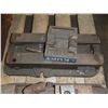 Image 4 : Lot of (5) Kurt / Milling Vises, all seem to need some repair