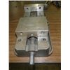 Image 2 : Kurt D675 Machine Vise