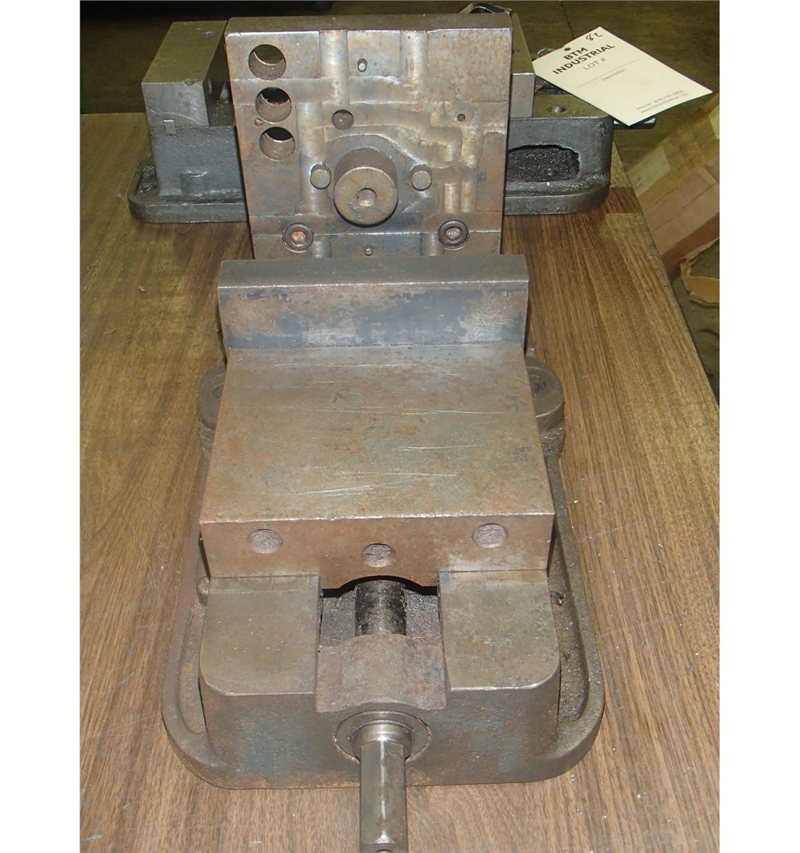 Kurt D675 Machine Vise - BTM Industrial