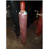 Image 2 : Lot of (9) Oxygen Tanks