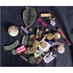 COLLECTION OF 40+ WWI & WWII INSIGNIA, PATCHES, DI'S