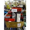 Image 1 : Box of Adjustable Tees