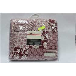 PORTLAND PLACE QUILT AND SHAM SET DBL/QUEEN