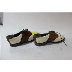 DEXTER BOWLING SHOES W/ INSERTS, SIZE 10.5, IN BAG