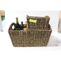 SET OF BASKETS WITH CONTENTS