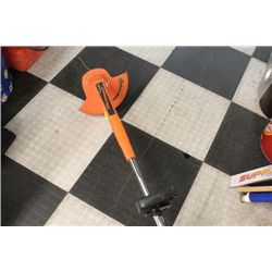 BLACK AND DECKER WHIPPER SNIPPER