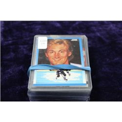 BUNDLE OF GRETZKY CARDS ON CHOICE
