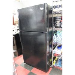 BLACK GE FRIDGE W 7 DAY WARRANTY