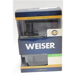 WEISER HALL AND CLOSET SET