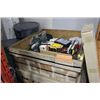 Image 1 : HEAVY DUTY CRATE W CONTENTS