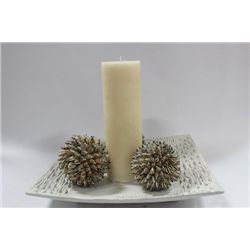 PLATTER OF SHOWHOME SEASHELL BALLS AND