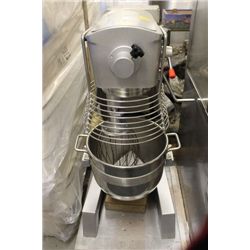 ME-11 FLOOR STANDING DOUGH MIXER 30 QUARTZ