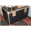 Image 1 : TRADE PERSON'S HEAVY DUTY JOB BOX WITH CASTORS